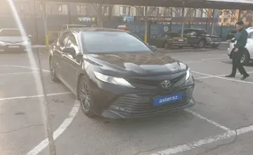 Toyota Camry 2019 года за 13 800 000 тг. в Алматы фото 2