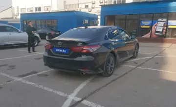 Toyota Camry 2019 года за 13 800 000 тг. в Алматы фото 3