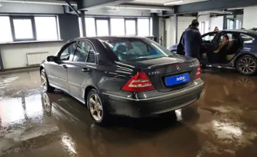 Mercedes-Benz C-Класс 2005 года за 6 350 000 тг. в Астана фото 4