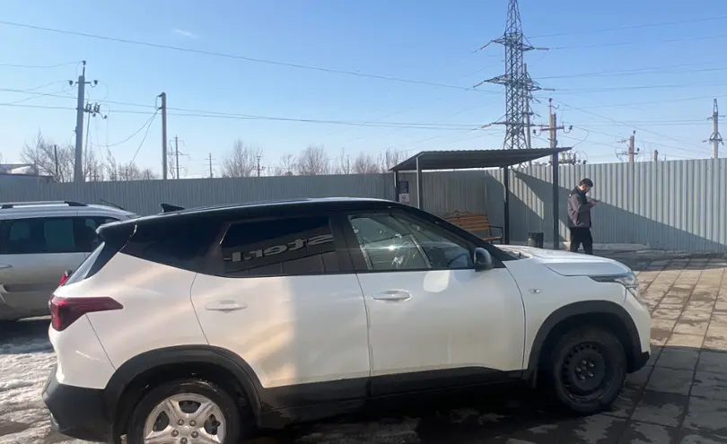 Kia Seltos 2020 года за 10 000 000 тг. в Уральск фото 4