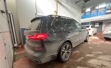 BMW X7 2020 года за 40 000 000 тг. в Астана