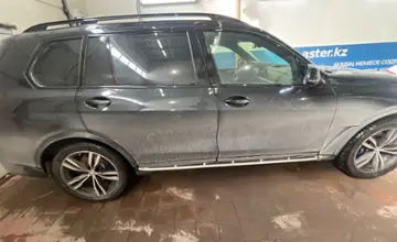 BMW X7 2020 года за 40 000 000 тг. в Астана фото 4