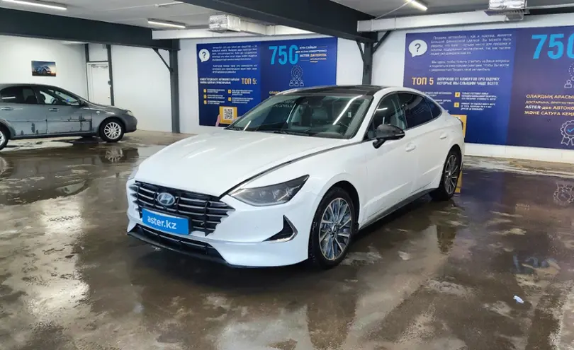 Hyundai Sonata 2020 года за 10 500 000 тг. в Астана