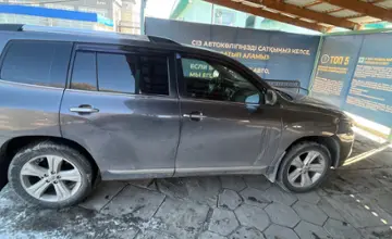 Toyota Highlander 2013 года за 14 000 000 тг. в Талдыкорган фото 4