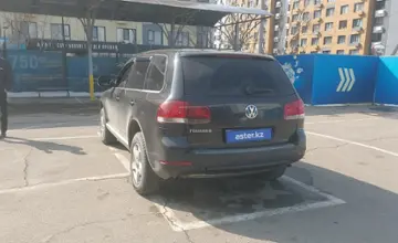 Volkswagen Touareg 2005 года за 3 500 000 тг. в Алматы фото 4