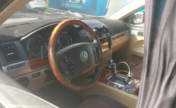 Volkswagen Touareg 2005 года за 3 500 000 тг. в Алматы фото 5