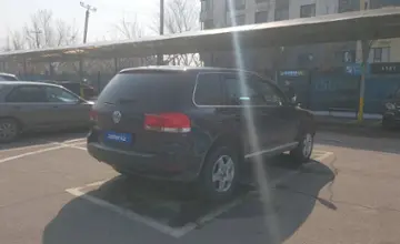 Volkswagen Touareg 2005 года за 3 500 000 тг. в Алматы фото 3
