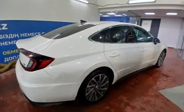 Hyundai Sonata 2021 года за 13 000 000 тг. в Астана фото 4