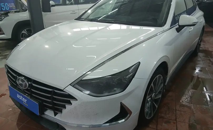 Hyundai Sonata 2021 года за 13 000 000 тг. в Астана