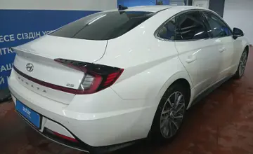 Hyundai Sonata 2021 года за 13 000 000 тг. в Астана