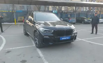 BMW X5 2021 года за 44 000 000 тг. в Алматы фото 2