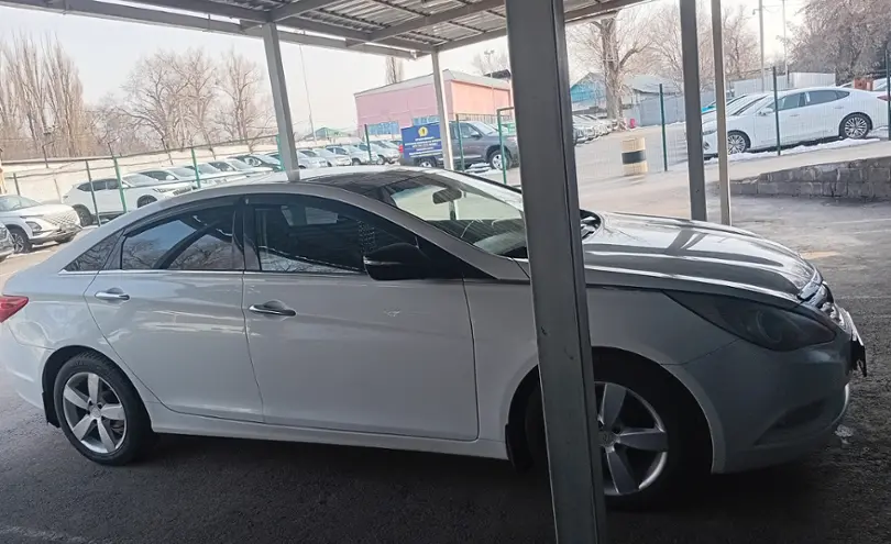 Hyundai Sonata 2011 года за 6 900 000 тг. в Алматы фото 4