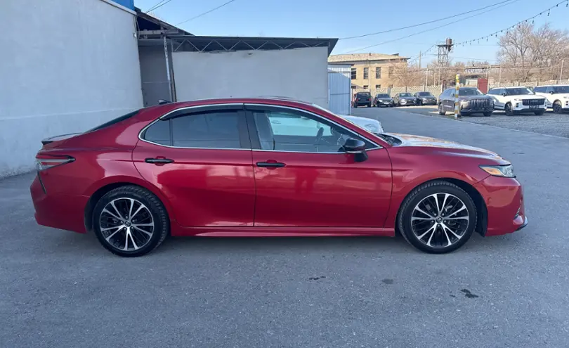 Toyota Camry 2019 года за 11 000 000 тг. в Тараз фото 4
