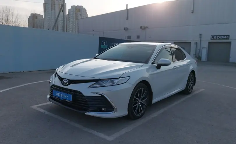 Toyota Camry 2021 года за 17 000 000 тг. в Шымкент