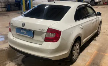 Skoda Rapid 2015 года за 4 000 000 тг. в Караганда