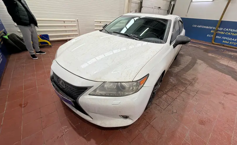 Lexus ES 2015 года за 13 200 000 тг. в Астана