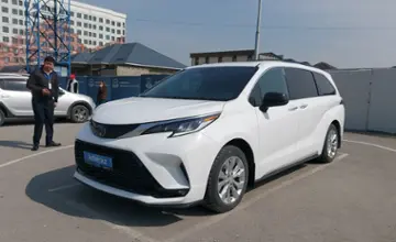 Toyota Sienna 2021 года за 21 000 000 тг. в Шымкент фото 1