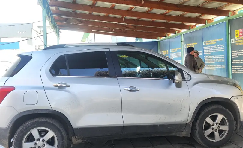 Chevrolet Tracker 2015 года за 4 400 000 тг. в Талдыкорган фото 4