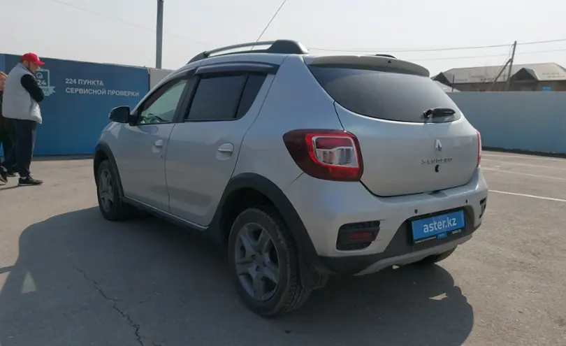 Renault Sandero 2020 года за 6 000 000 тг. в Шымкент фото 4