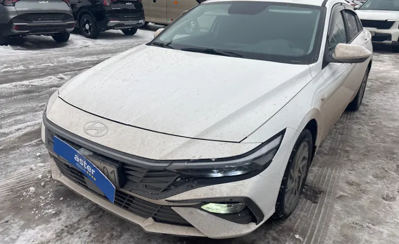 Hyundai Elantra 2023 года за 10 000 000 тг. в Астана