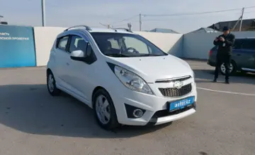 Chevrolet Spark 2011 года за 3 200 000 тг. в Шымкент фото 2