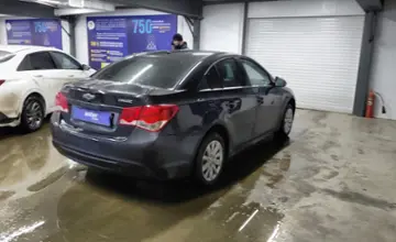 Chevrolet Cruze 2015 года за 3 400 000 тг. в Астана фото 3