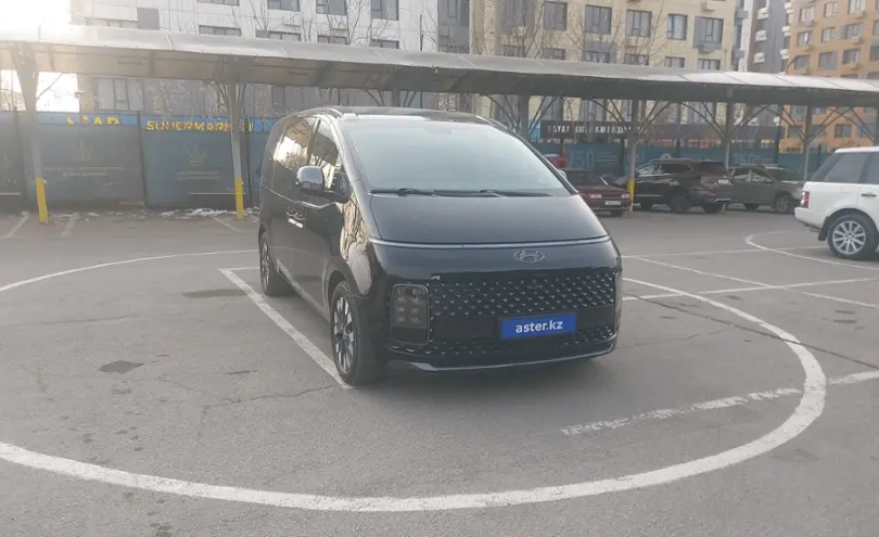 Hyundai Staria 2023 года за 23 000 000 тг. в Алматы фото 2