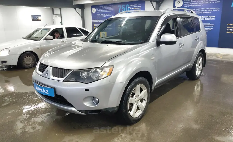 Mitsubishi Outlander 2008 года за 4 500 000 тг. в Астана