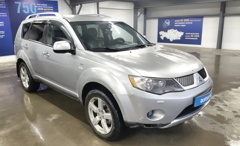 Mitsubishi Outlander 2008 года за 4 500 000 тг. в Астана фото 2