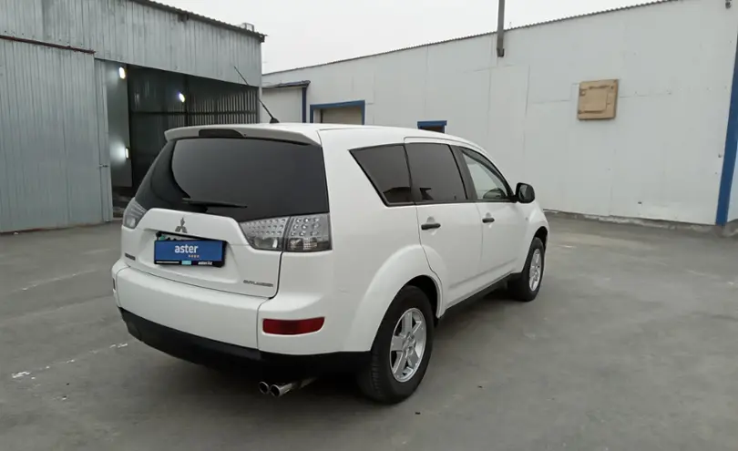 Mitsubishi Outlander 2006 года за 4 300 000 тг. в Атырауская область