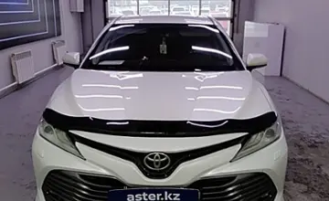 Toyota Camry 2018 года за 13 500 000 тг. в Павлодар фото 2