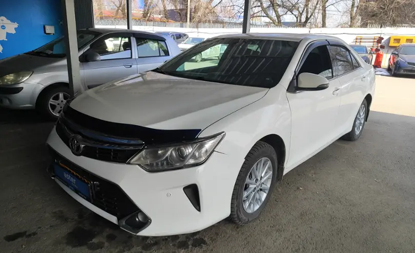 Toyota Camry 2015 года за 9 000 000 тг. в Алматы