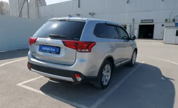 Mitsubishi Outlander 2018 года за 8 500 000 тг. в Шымкент фото 3