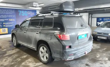 Toyota Highlander 2012 года за 15 000 000 тг. в Астана фото 4