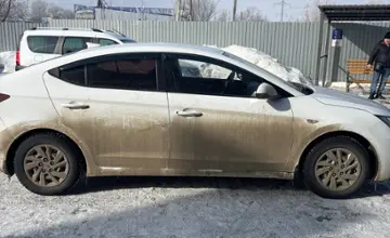 Hyundai Elantra 2019 года за 6 500 000 тг. в Уральск фото 4