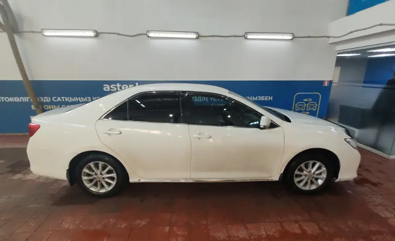 Toyota Camry 2013 года за 8 800 000 тг. в Астана фото 4