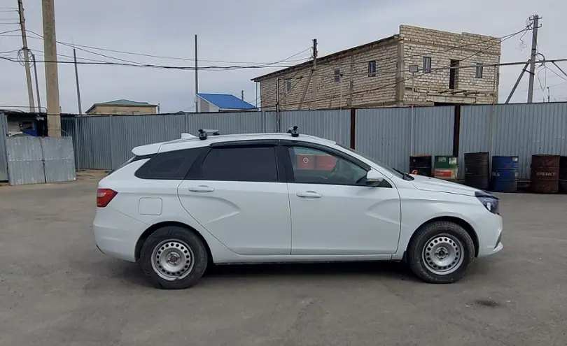 LADA (ВАЗ) Vesta 2019 года за 4 000 000 тг. в Атырау фото 4