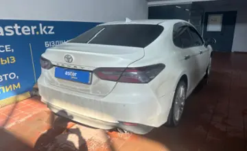 Toyota Camry 2019 года за 9 000 000 тг. в Астана