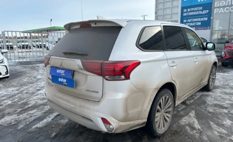 Mitsubishi Outlander 2022 года за 12 500 000 тг. в Кокшетау фото 5