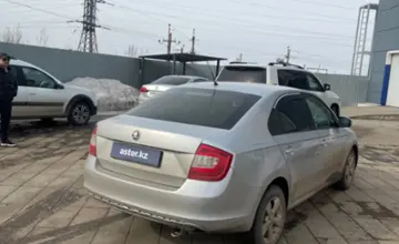 Skoda Rapid 2015 года за 3 500 000 тг. в Уральск