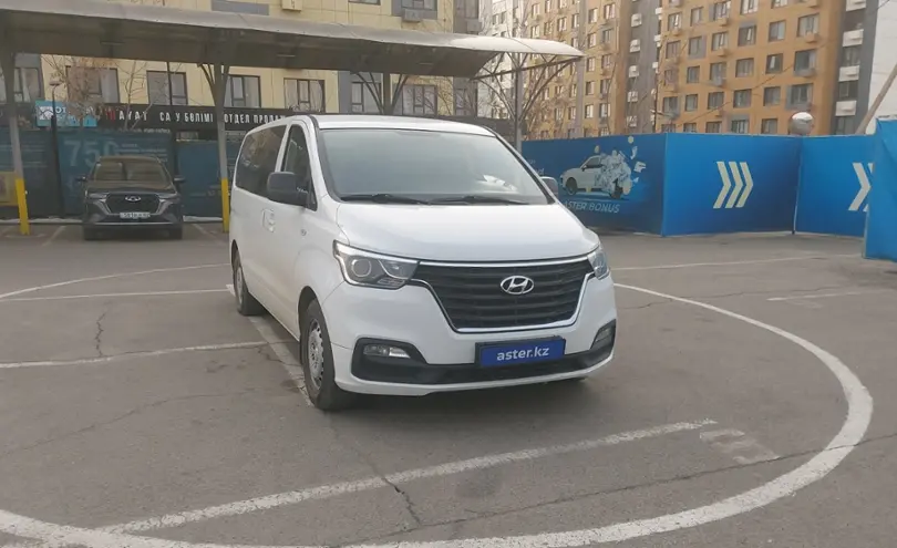 Hyundai H-1 2019 года за 14 500 000 тг. в Алматы фото 2