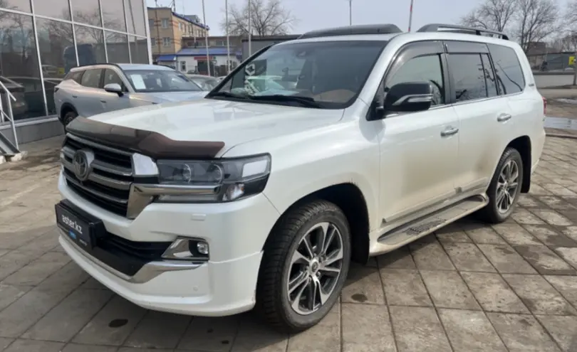 Toyota Land Cruiser 2019 года за 40 000 000 тг. в Уральск