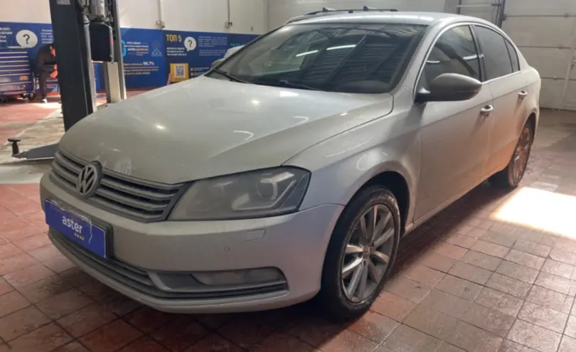 Volkswagen Passat 2014 года за 6 800 000 тг. в Астана