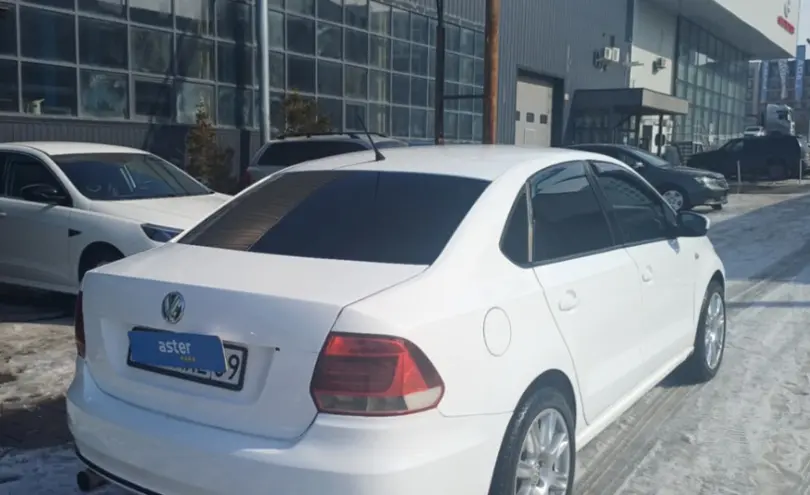 Volkswagen Polo 2015 года за 4 000 000 тг. в Караганда фото 5