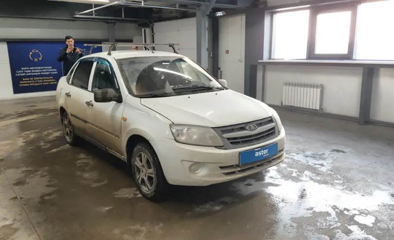 LADA (ВАЗ) Granta 2013 года за 2 000 000 тг. в Астана фото 2