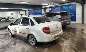 LADA (ВАЗ) Granta 2013 года за 2 000 000 тг. в Астана фото 4