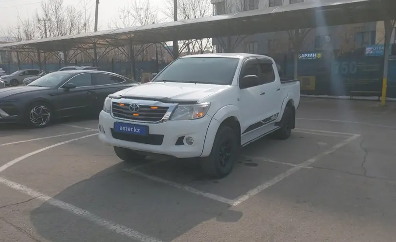 Toyota Hilux 2013 года за 9 000 000 тг. в Алматы фото 1