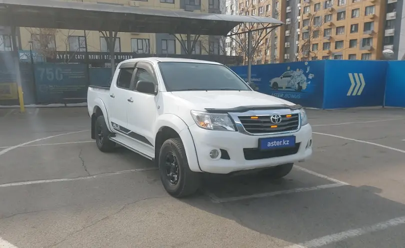 Toyota Hilux 2013 года за 9 000 000 тг. в Алматы фото 2