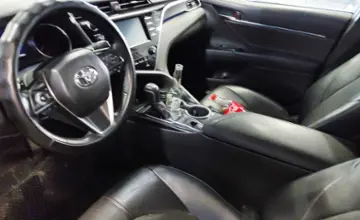 Toyota Camry 2018 года за 11 550 000 тг. в Астана фото 5