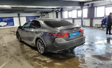 Toyota Camry 2018 года за 11 550 000 тг. в Астана фото 4